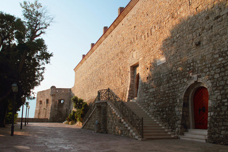 中世纪城堡防御墙黑山布德瓦
