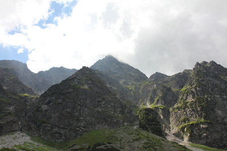 特拉山