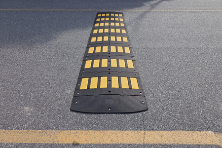 减速带图片-减速带素材-减速带插画-摄图新视界