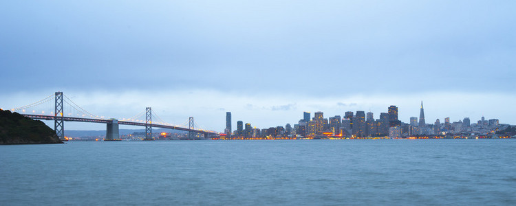 旧金山和海湾桥