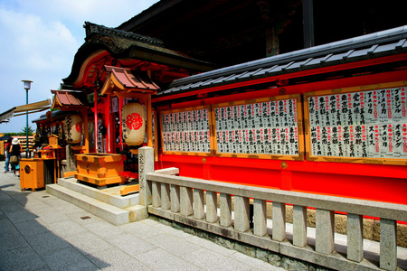 世界遗产日本清水寺地主神社，它是一个地方问婚姻