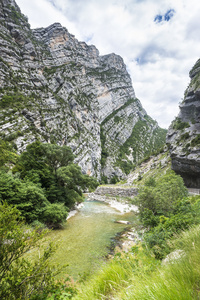 三峡杜韦尔东