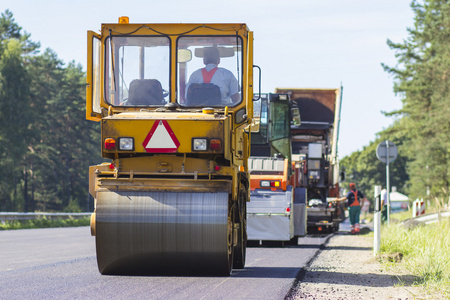 公路的建造和修理