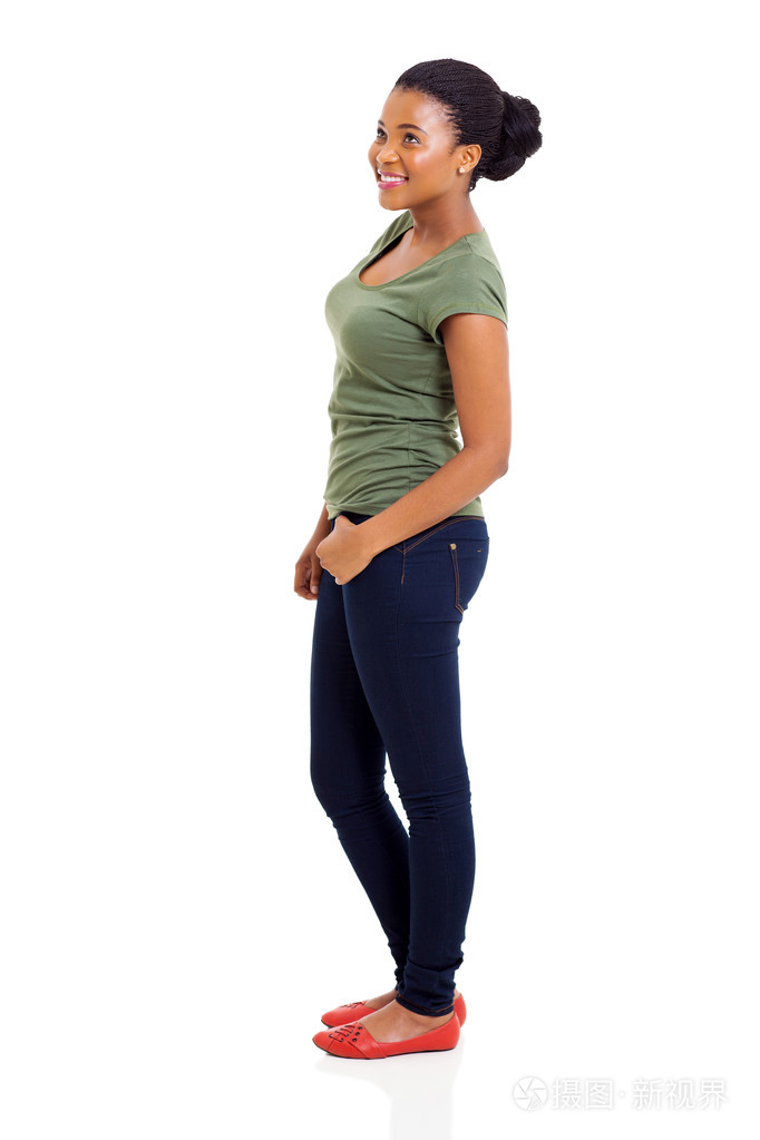 非洲裔美国女人的侧面图