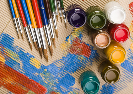 颜料和画笔