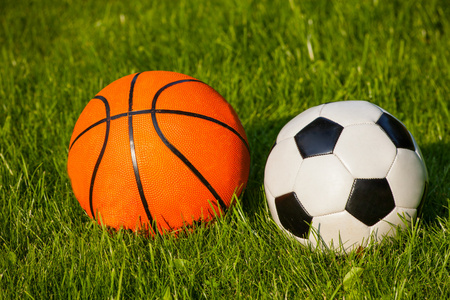 足球和篮球图片