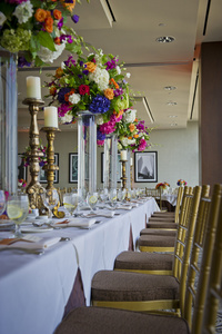 装饰精美的婚礼宴会厅图片