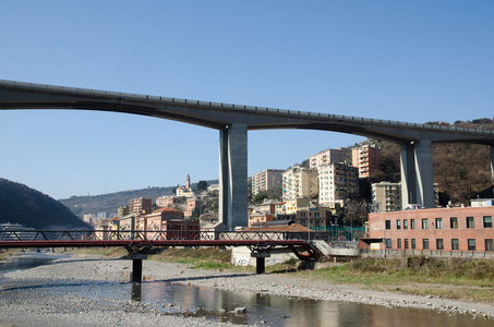 高速公路桥梁在热那亚
