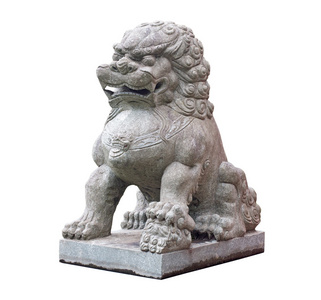 中国石材雕塑狮子在白色背景上的