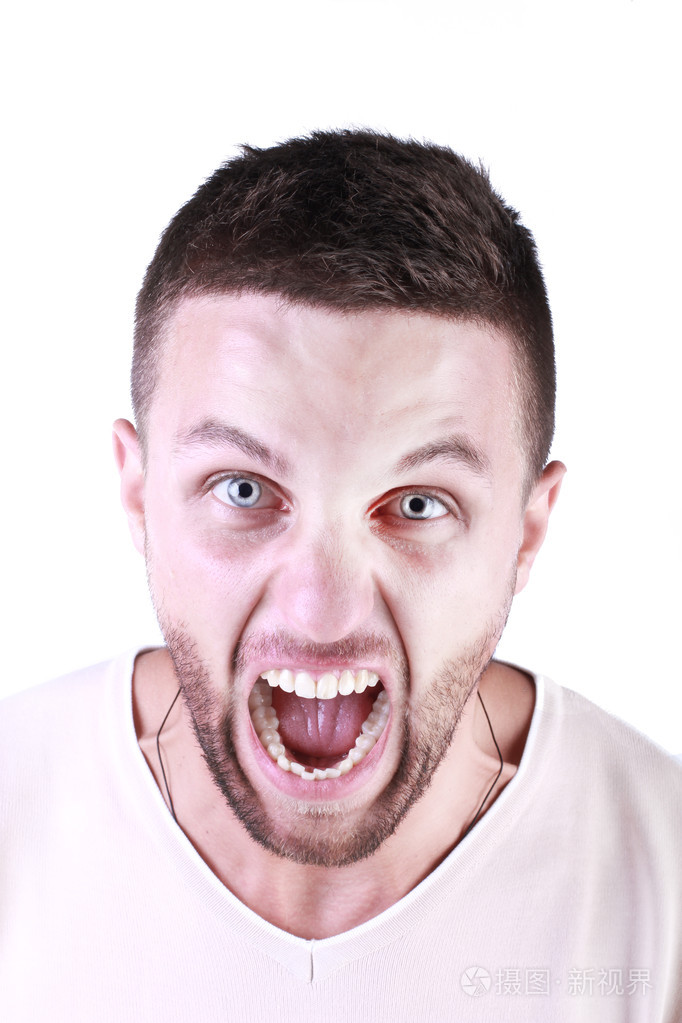 愤怒的尖叫声邪恶的脸愤怒的家伙