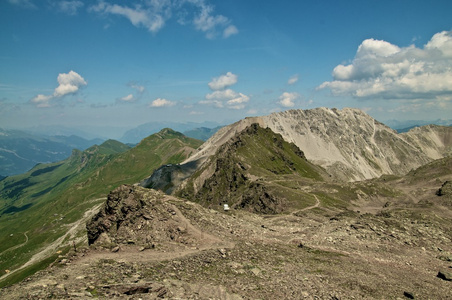 雄伟壮观的高山景观