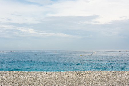 海景与多云的天空