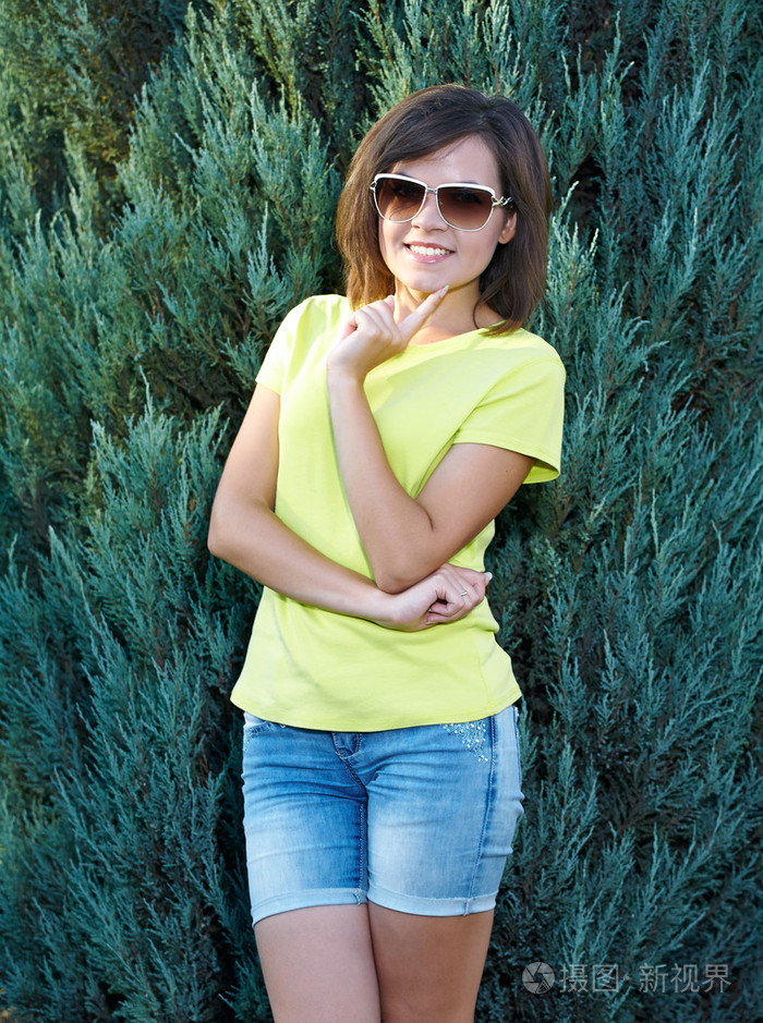 女人照片-正版商用图片1d6g58-摄图新视界