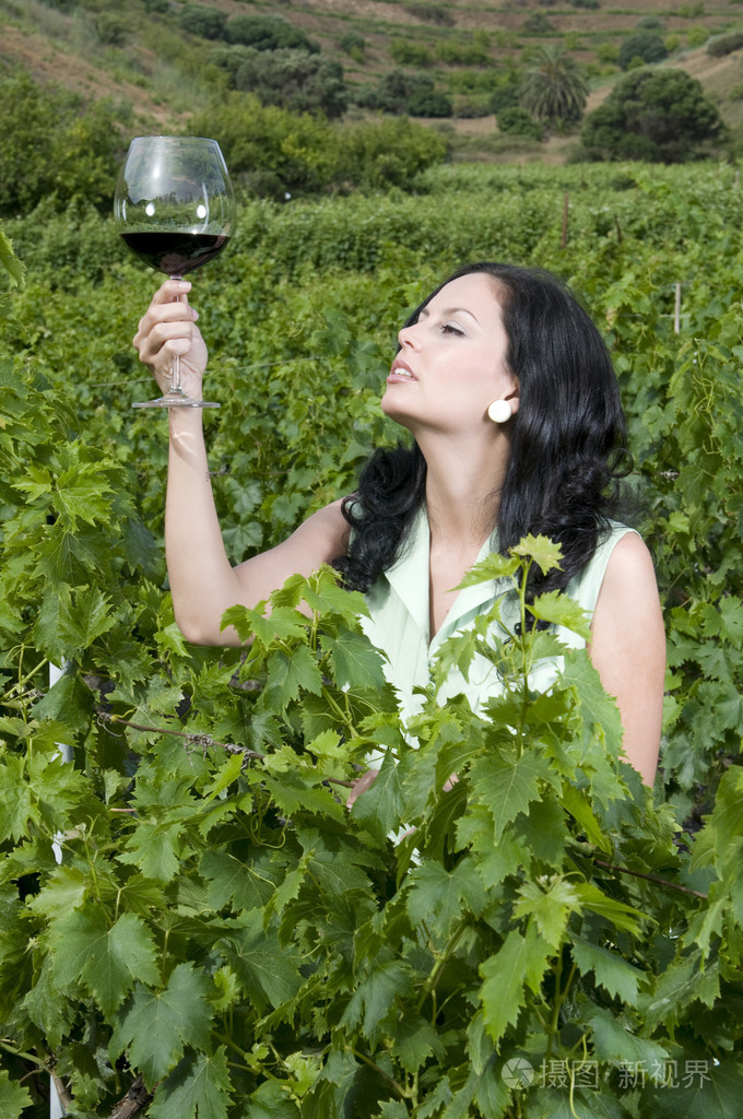 女人红酒图片唯美图片图片