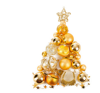 圣诞树与金黄球