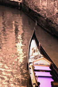 吊船在运河意大利威尼斯