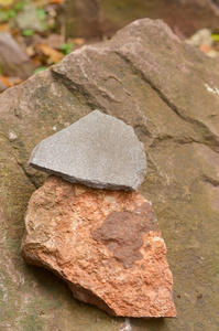 石膏石碎片