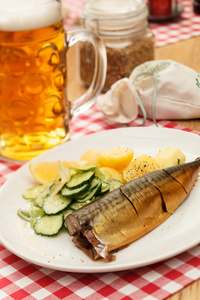 土豆和啤酒鲭鱼