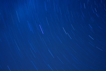 繁星点点的夜空图片