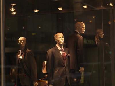 窗口显示的男装，多伦多，安大略省，加拿大