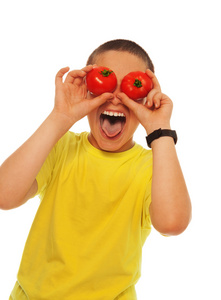 西红柿的疯狂男孩
