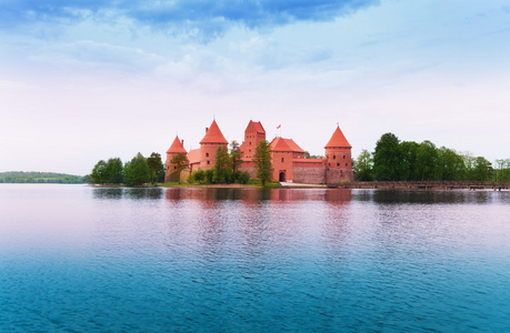 加尔韦湖和 trakai 城堡岛