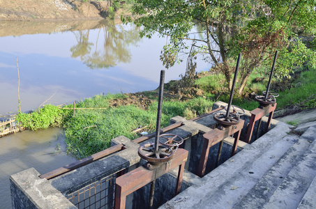 水库水闸图片大全