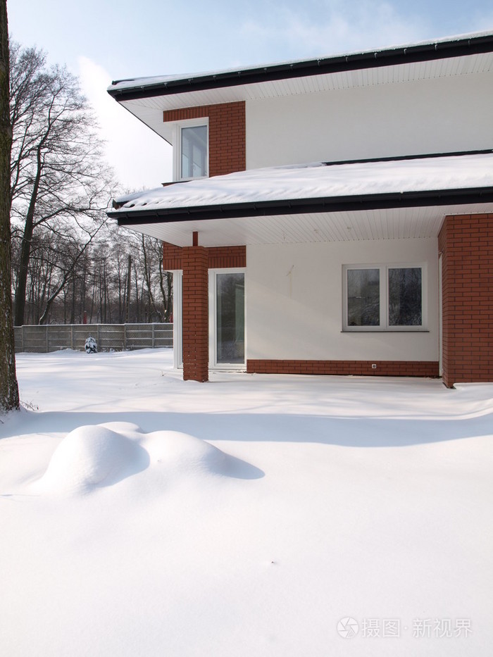 房子在冬天