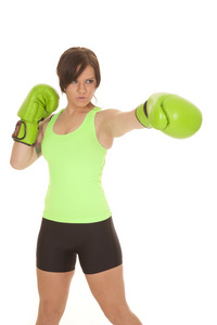 女子拳击手绿色拳