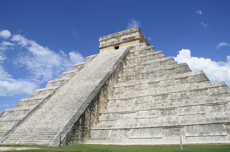 玛雅金字塔的奇琴伊察，墨西哥