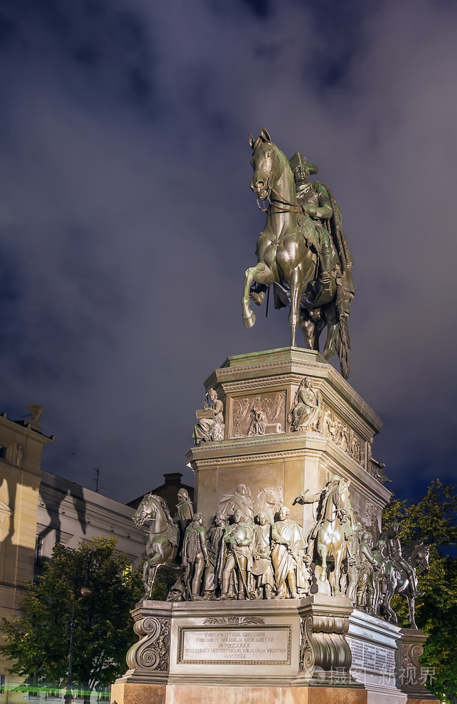 弗雷德里克大帝的雕像柏林
