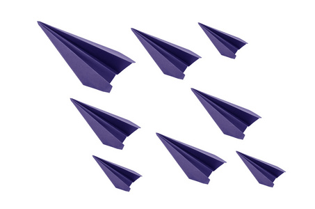 折纸八蓝纸飞机在白色背景上