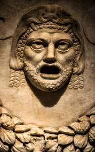 古代雕像的脸和身体