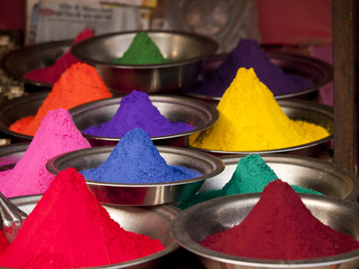 多彩粉末用于染色在中奥恰，印度市场