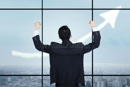 一号办公室成功商人的背后照片