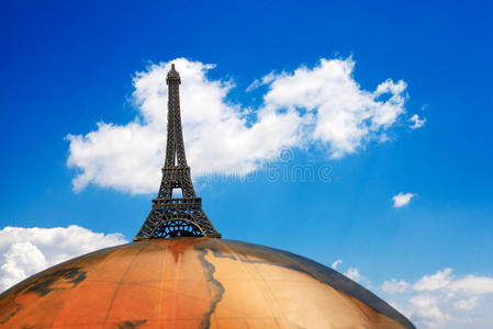 去巴黎旅游