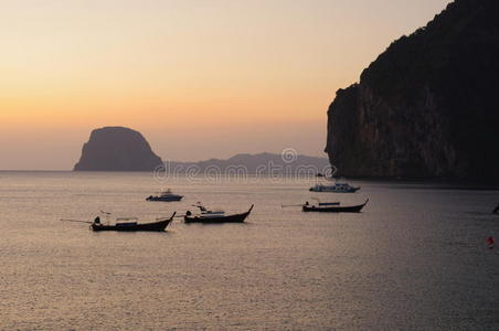 天堂里的热带海湾