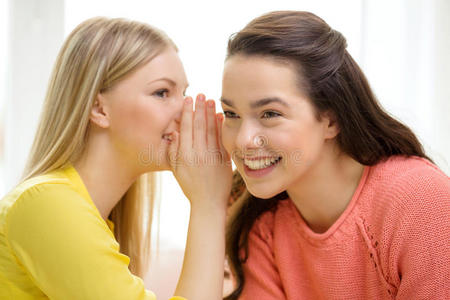 告诉你个秘密图片