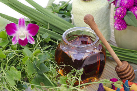 常春藤葫芦蜂蜜面膜。