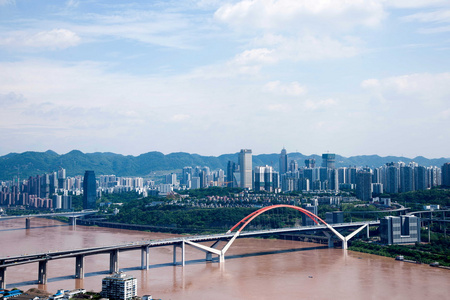 重庆市渝中区和南方银行区和菜园坝长江大桥