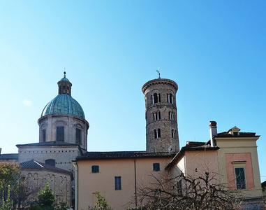 意大利 拉韦纳 圆顶大教堂的钟塔
