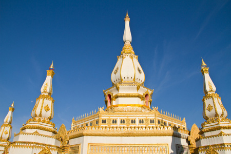 泰庙 投资回报率在玛哈切蒂 chaimongkol et 省泰国