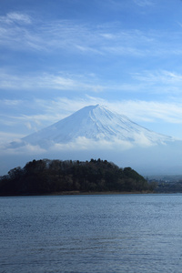 从 3 月河口湖富士山的视图