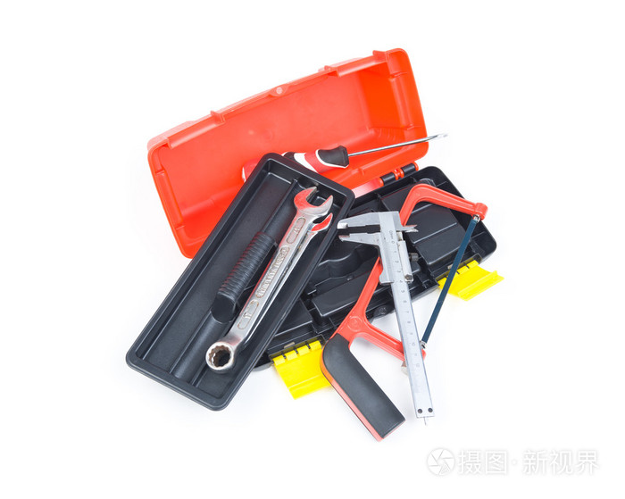 用工具打开黑色工具箱