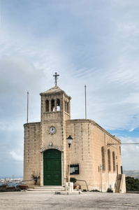 在 selmun，马耳他的教堂门面