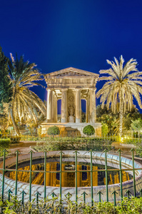 亚历山大  约翰球纪念碑在瓦莱塔，马耳他