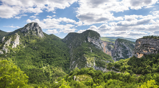 三峡杜韦尔东