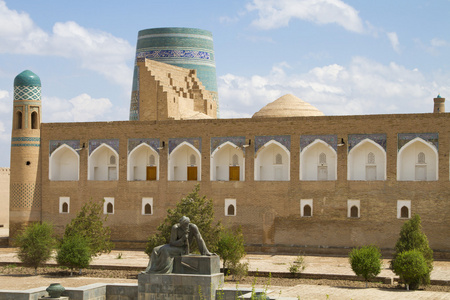 这座古城，希瓦，乌兹别克斯坦在堡垒前的区域