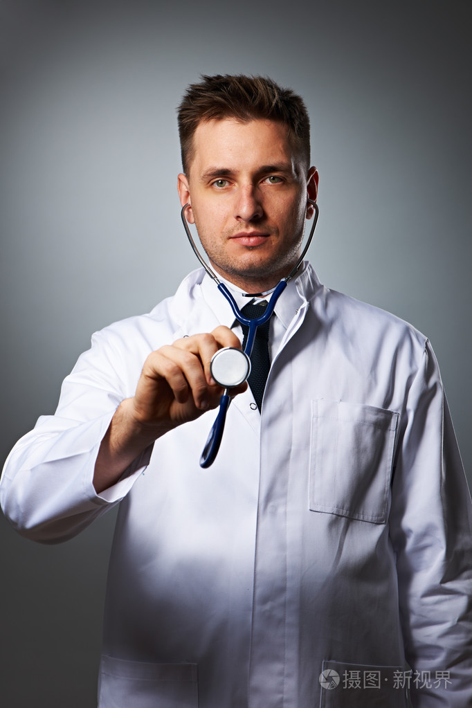 医生用听诊器肖像