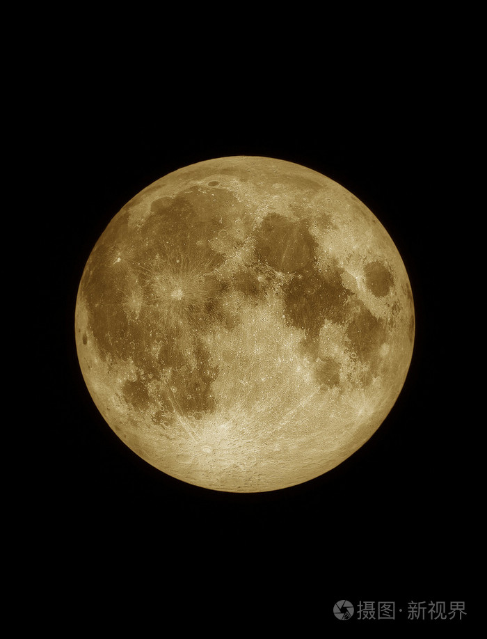 关闭了表面的黄色的满月,月球在漆黑的夜晚的天空,黑色空间背景纹理